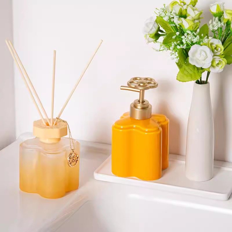 Modern Orange Floral Ceramic L - Zara Home Bathroom recension och pris